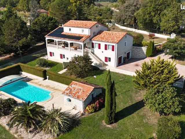 Maison 6 pièces 174 m²