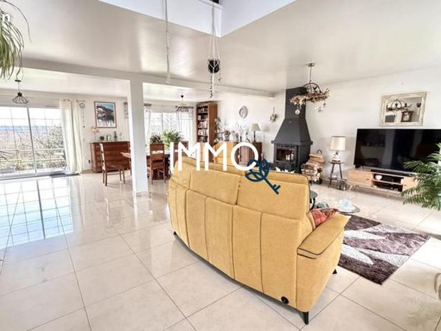 Maison 6 pièces 174 m²