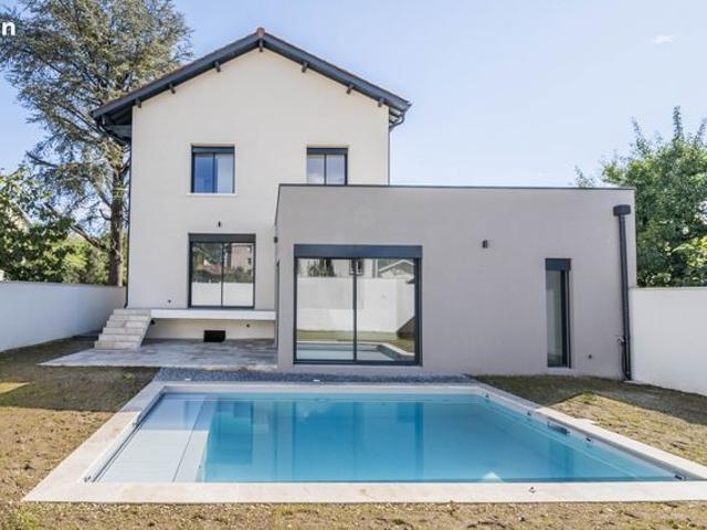 Maison de ville 6 pièces 174 m²