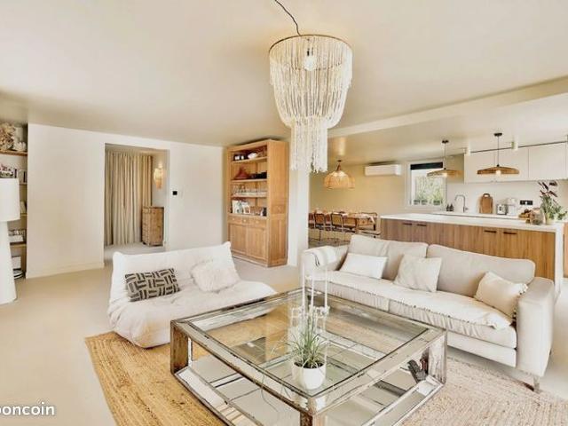 Maison 6 pièces 174 m²