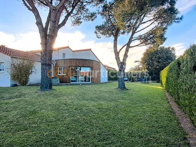 Maison 6 pièces 174 m²