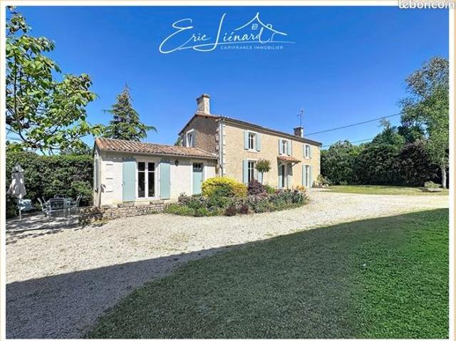 Maison 6 pièces 174 m²