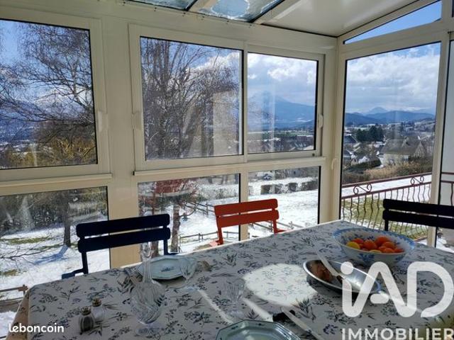 Maison 6 pièces 174 m²