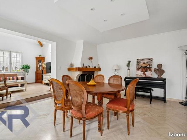 Maison 6 pièces 174 m²