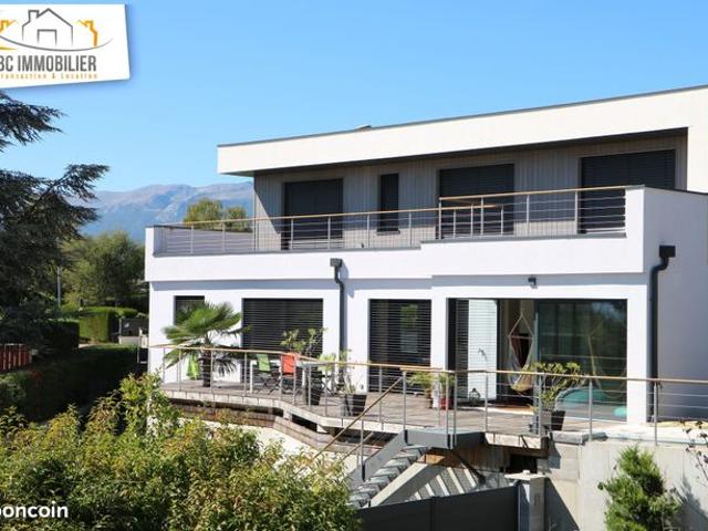 Maison 6 pièces 174 m²