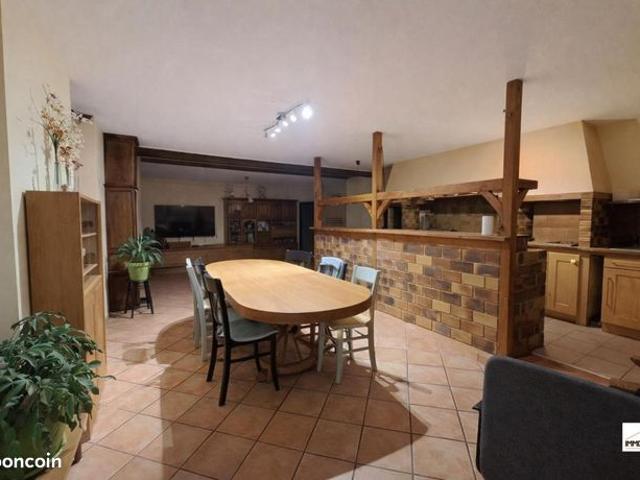 Maison 6 pièces 174 m²