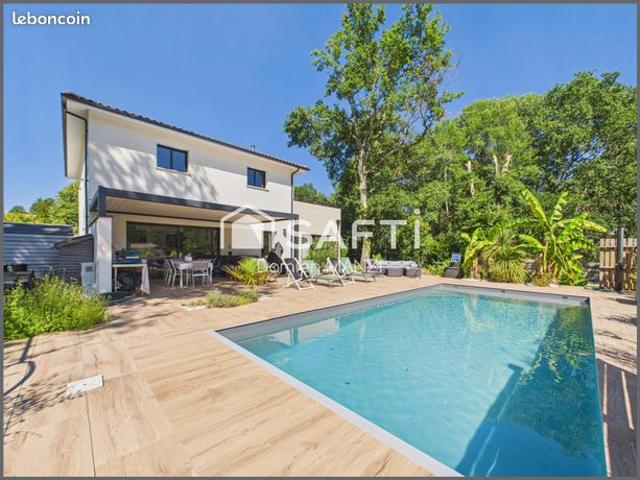 Maison 6 pièces 175 m²