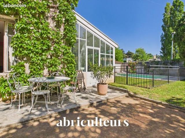 Maison 6 pièces 175 m²
