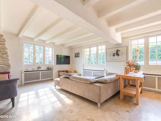 Maison 6 pièces 175 m²