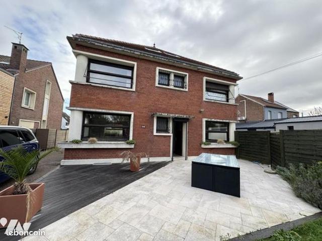 Maison 6 pièces 175 m²