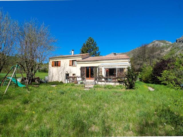 Maison 6 pièces 175 m²