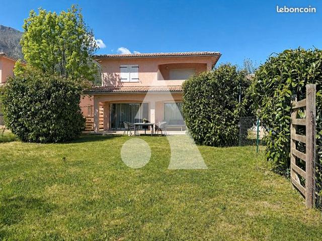 Maison 6 pièces 175 m²