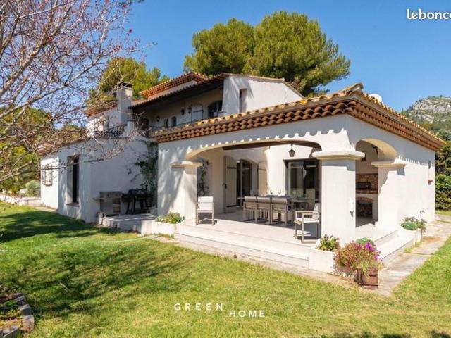 Maison 6 pièces 175 m²