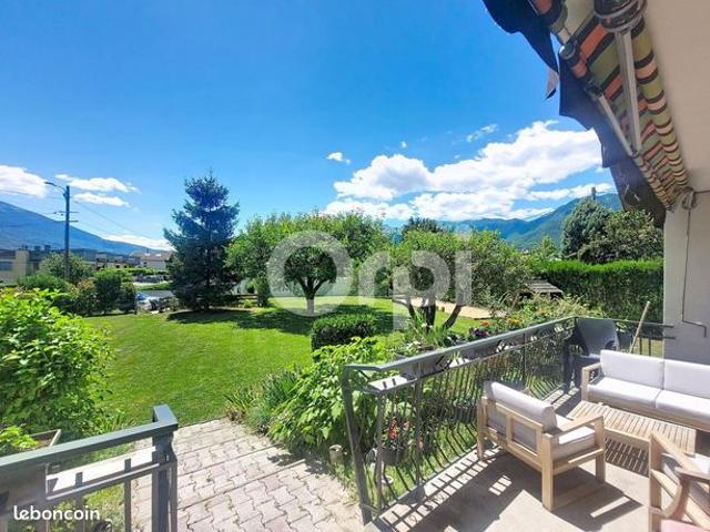 Maison 6 pièces 185 m²