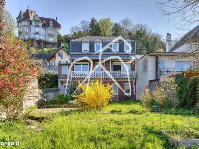 Maison 6 pièces 175 m²