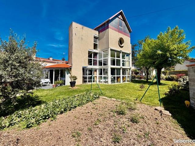 Maison 6 pièces 155 m²