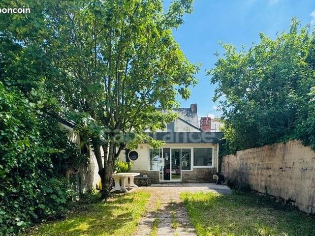 Maison 6 pièces 185 m²