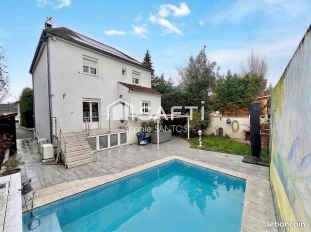 Maison 6 pièces 175 m²