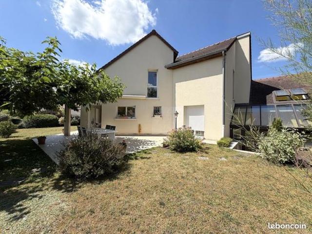 Maison 6 pièces 175 m²