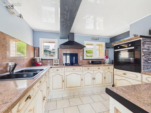 Maison 6 pièces 175 m²