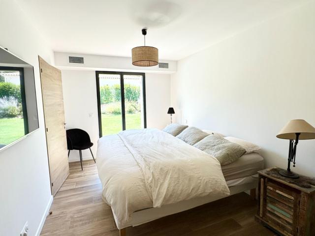 Maison 6 pièces, 175 m² à louer à Aix en Provence 13090
