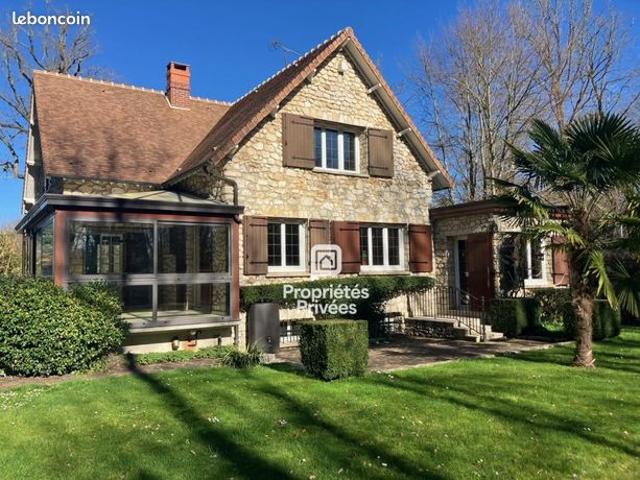 Maison 6 pièces 176 m²
