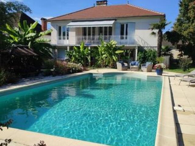 Maison 6 pièces 176 m²
