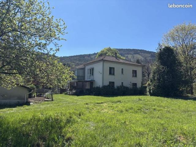 Maison 6 pièces 176 m²