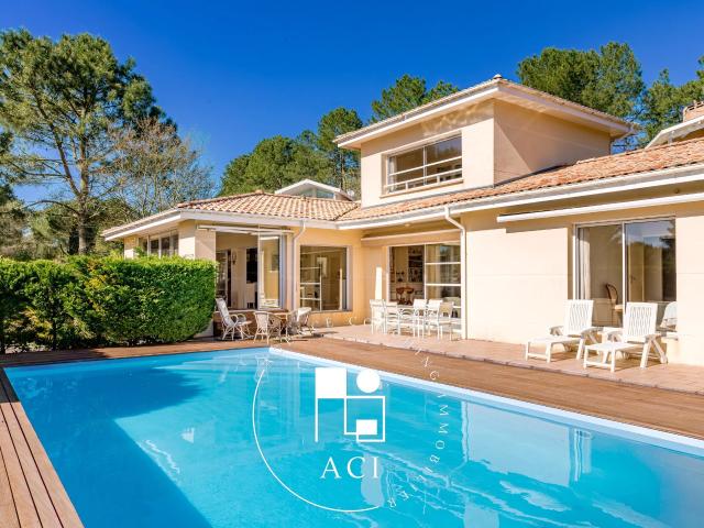 Maison 6 pièces 176 m²
