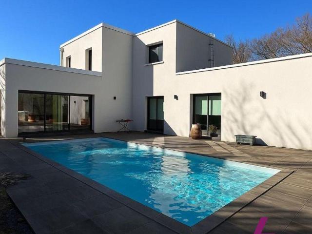 Maison 6 pièces 176 m²