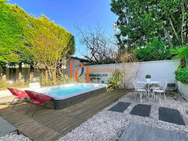 Maison 6 pièces 176 m²