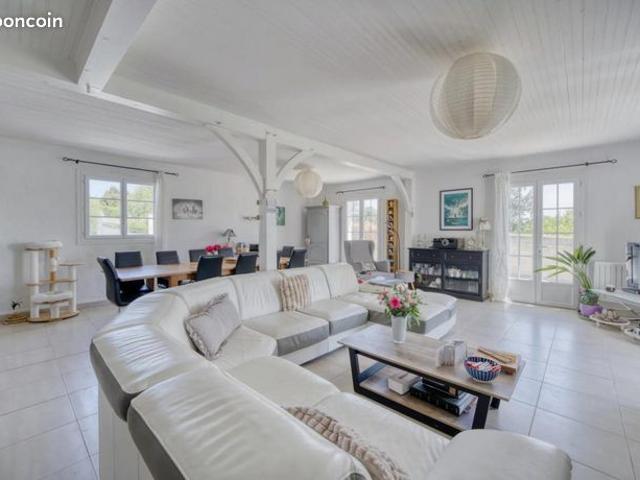 Maison 6 pièces 176 m²