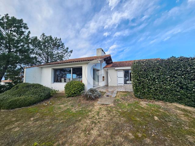 Maison 6 pièces 176 m²