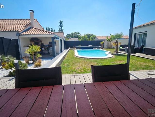 Maison 6 pièces 176 m²