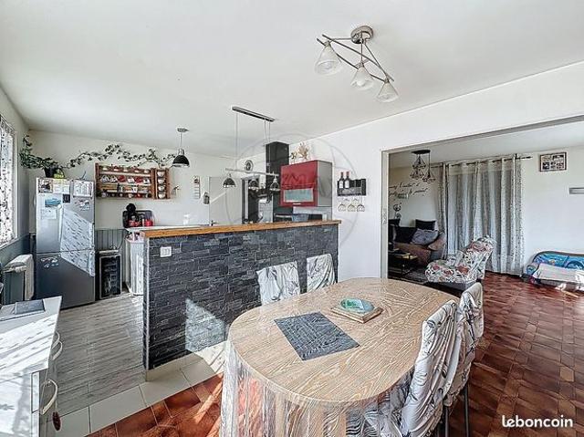 Maison 6 pièces 176 m²