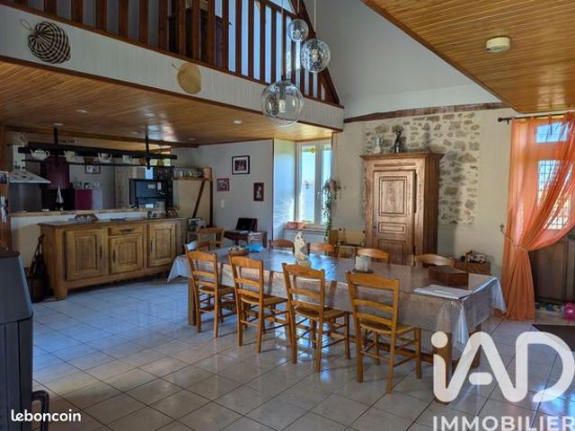 Maison 6 pièces 176 m²