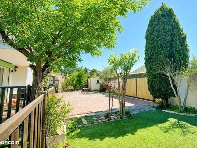 Maison 6 pièces 176 m²