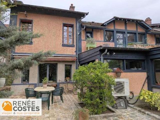 Maison 6 pièces 176 m²