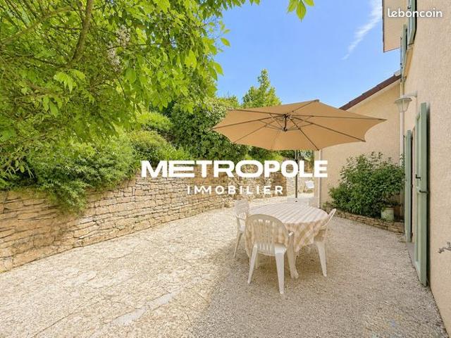 Maison 6 pièces 176 m²
