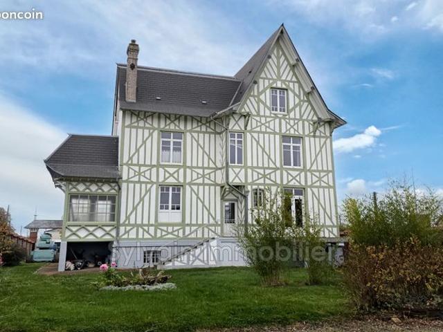 Maison 6 pièces 176 m²