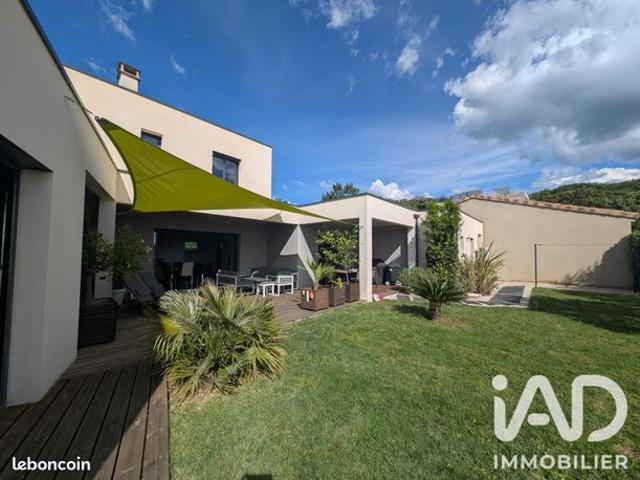 Maison 6 pièces 176 m²