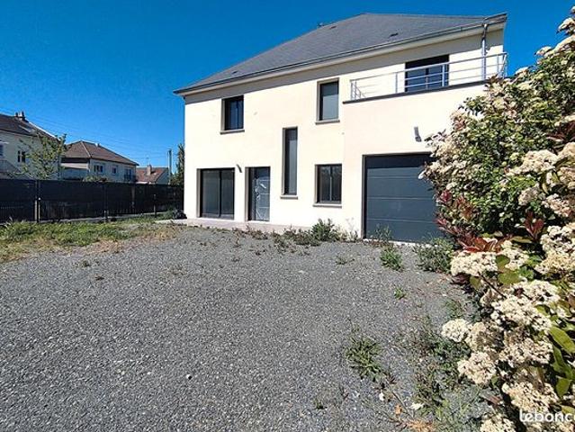 Maison 6 pièces 176 m²