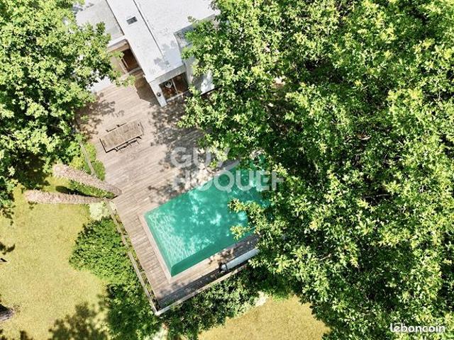 Maison 6 pièces 176 m²