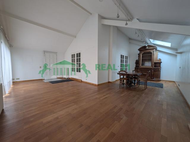 Maison 6 pièces 177 m²