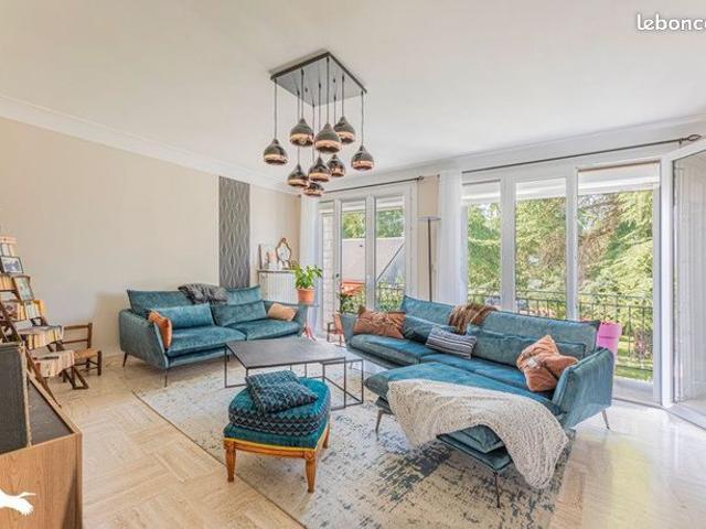 Maison 6 pièces 177 m²