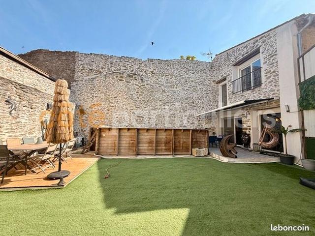 Maison 6 pièces 177 m²