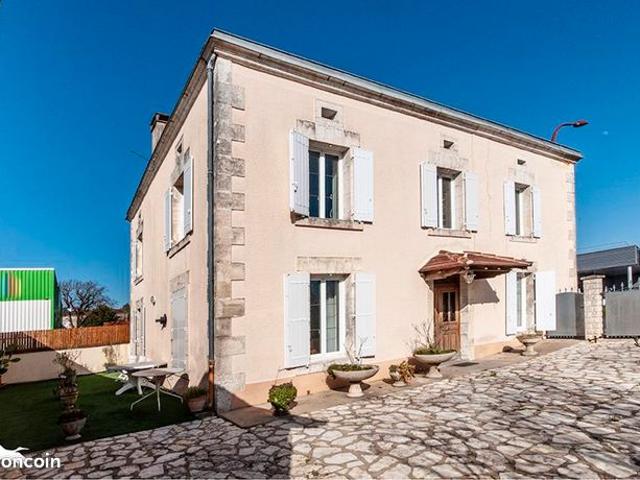 Maison 6 pièces 177 m²