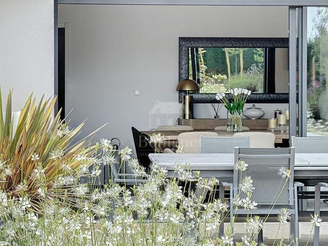 Maison 6 pièces 177 m²