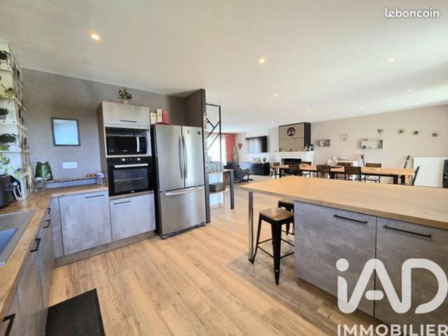 Maison familiale 6 pièces 177 m²
