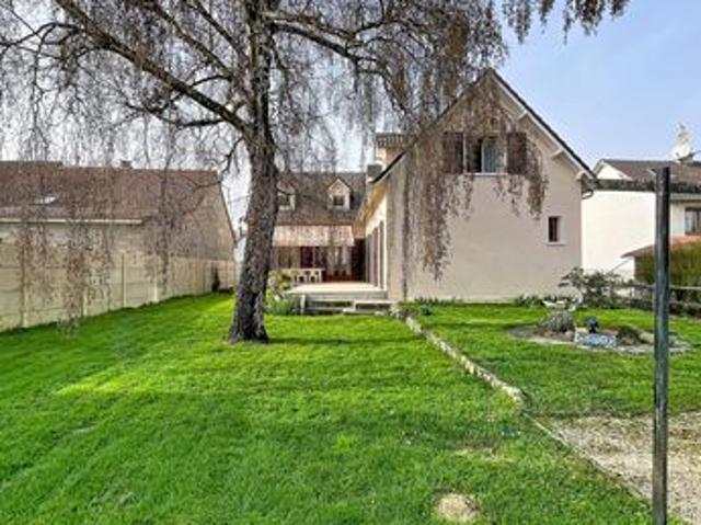 Maison 6 pièces 177 m²